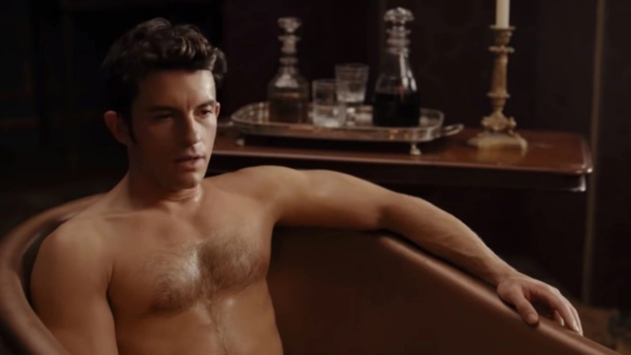 Jonathan Bailey como Anthony em Bridgerton (Reprodução / Netflix)