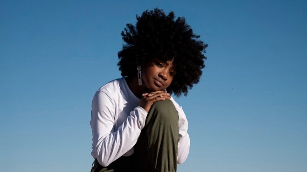 Concorrente, Cartoon Network defende atriz da Disney de ataque racista Leah Sava Jeffries (Reprodução / Instagram)