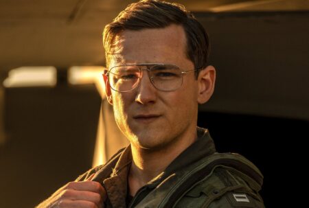 Lewis Pullman e Tenente Robert Bob Floyd em Top Gun Maverick Reproducao Twitter scaled 1
