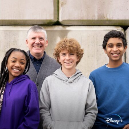 Rick Riordan, Leah Sava Jeffries, Walker Scobell e Aryan Simhadri (Divulgação / Disney)
