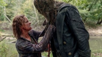 Thora Birch e Ryan Hurst em The Walking Dead (Reprodução / AMC)