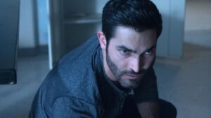 Tyler Hoechlin revela qual herói mais deseja interpretar no DCU Tyler Hoechlin como Derek Hale em Teen Wolf (Reprodução / MTV)