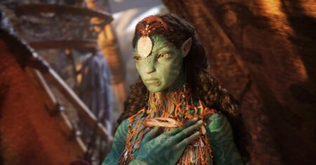 Kate Winslet como Ronal em cena de Avatar: O Caminho da Água (Reprodução / 20th Century Studios)