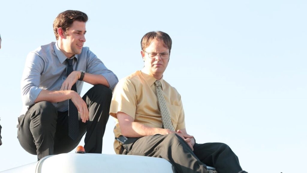 Gravação de episódio de The Office quase acabou em tragédia Jim (John Krasinski) e Dwight (Rainn Wilson) em The Office (Reprodução)