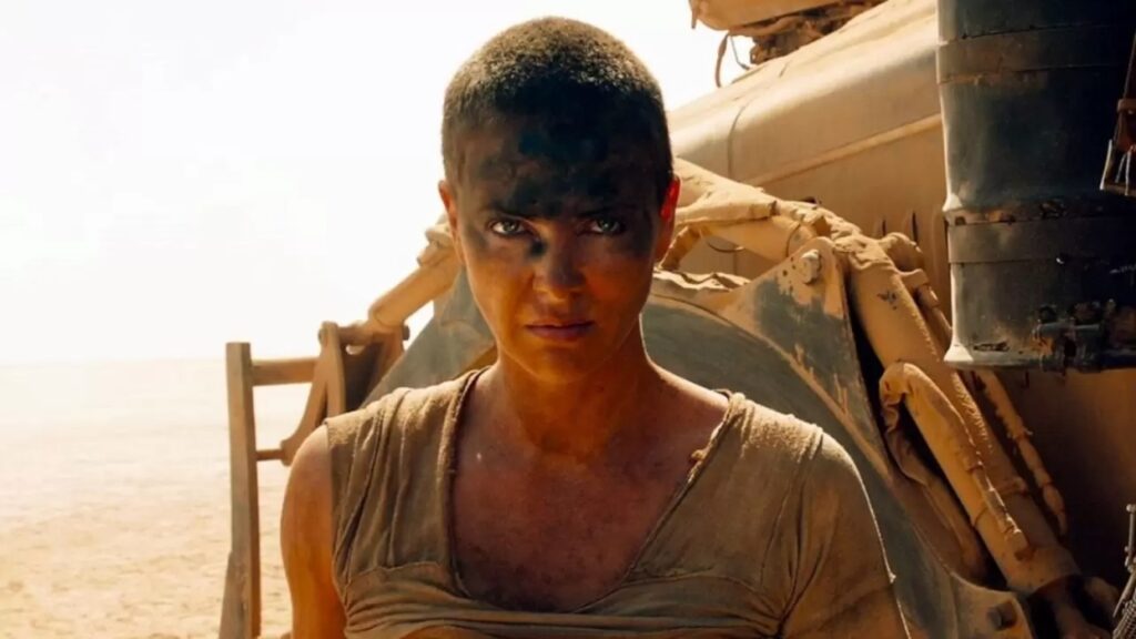 Charlize Theron como Furiosa em Mad Max: Estrada da Fúria (Reprodução)