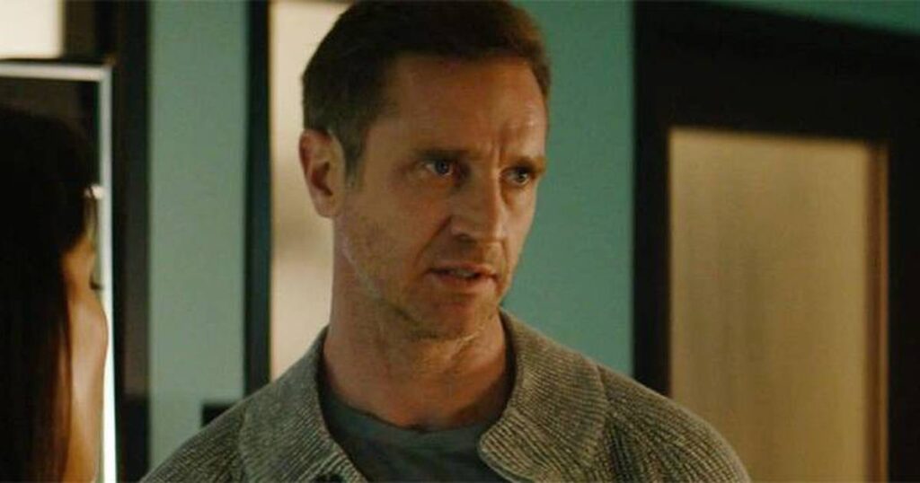 Ator que morreu em Chucky ressurge das cinzas em nova temporada Devon Sawa é Logan/Luke Wheeler em Chucky (Reprodução)