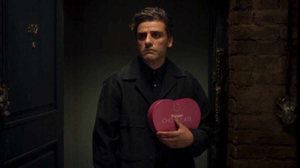 Steven Grant (Oscar Isaac) em Cavaleiro da Lua (Reprodução / Disney+)