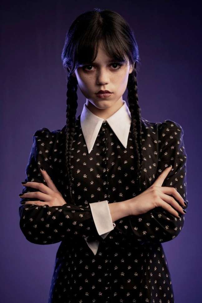 Atriz entrou em pânico ao ficar cara a cara com veterana de A Família Addams 1586343114 jenna ortega netflix wednesday addams family 1
