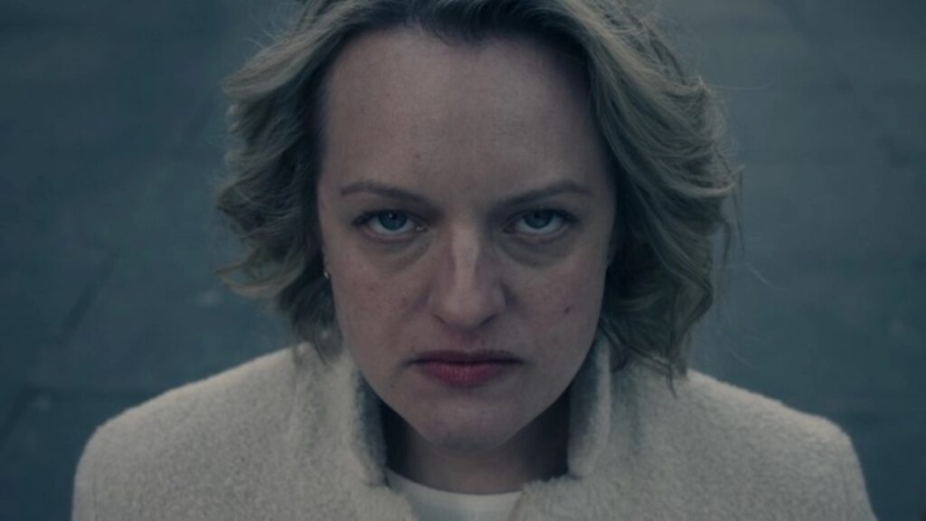 The Handmaid’s Tale | Veja as primeiras imagens da 5ª temporada Elisabeth Moss como June Osborne em The Handmaid's Tale (Divulgação / Hulu)