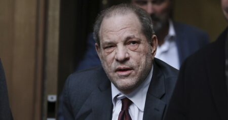 Harvey Weistein perde recurso e permanecerá na prisão por violência sexual Harvey Weinstein