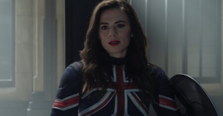 Hayley Atwell como Capitã Carter em Doutor Estranho no Multiverso da Loucura (Reprodução / Marvel)