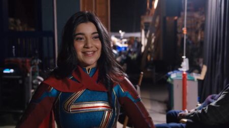 Iman Vellani e Ms. Marvel Reproducao Twitter 1
