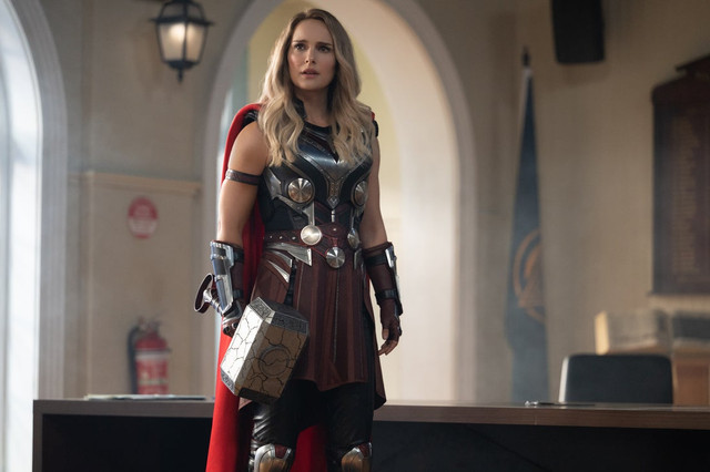 Jane Foster Natalie Portman em Thor Amor e Trovao Reproducao 1