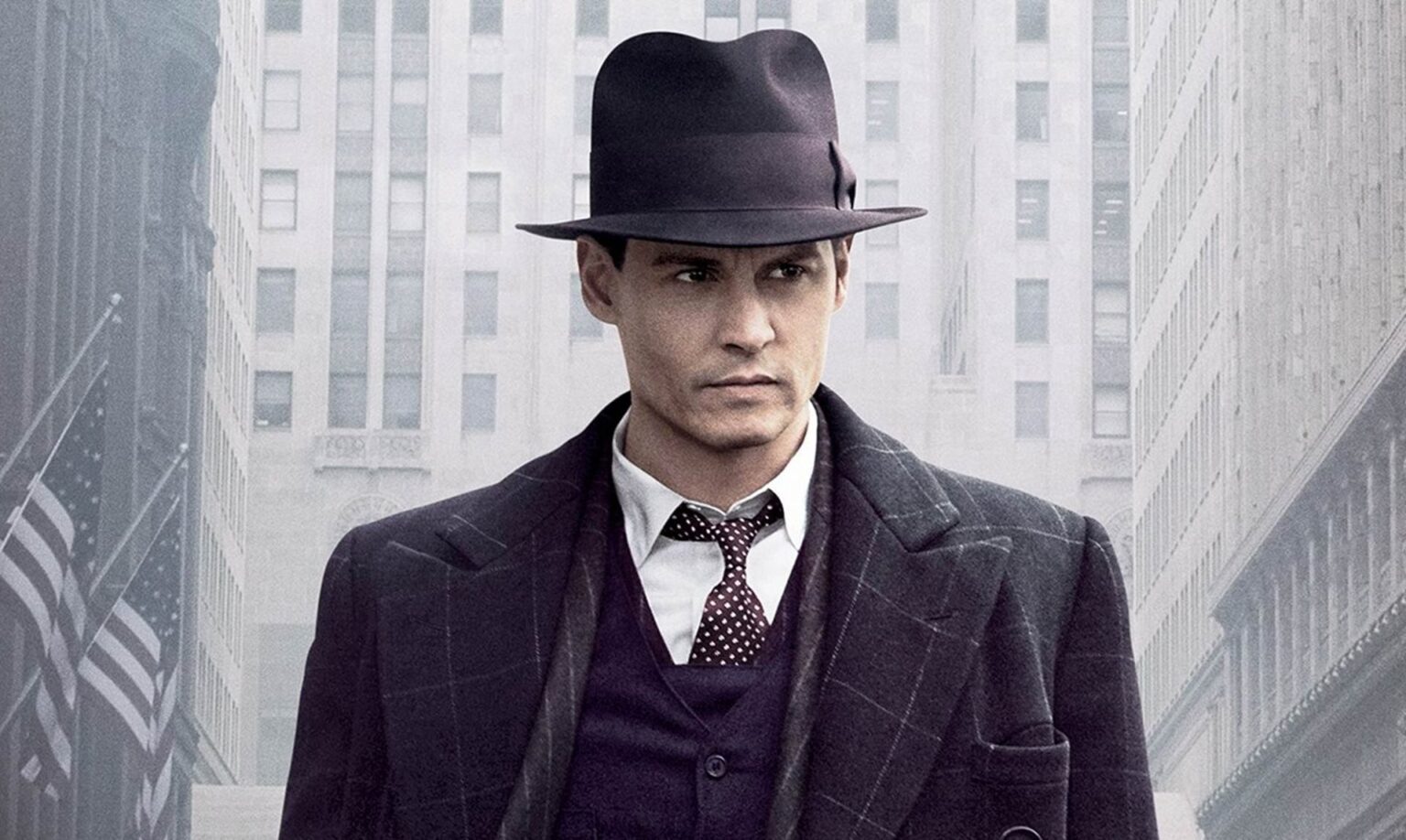 Conheça Inimigos Públicos, filme com Johnny Depp que está em alta na Netflix Johnny Depp em Cena de Inimigos Pulicos Reproducao 1