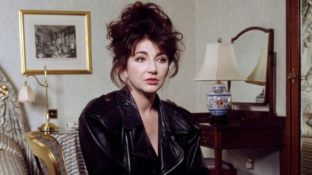 Kate Bush reage ao volume dois de Stranger Things Kate Bush Reproducao Twitter