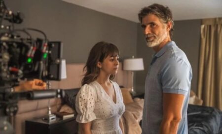 Netflix toma atitude envolvendo Klara Castanho em série após polêmica Klara Castanho e Reynaldo Gianecchini em cena de Bom Dia, Verônica (Reprodução / Netflix)