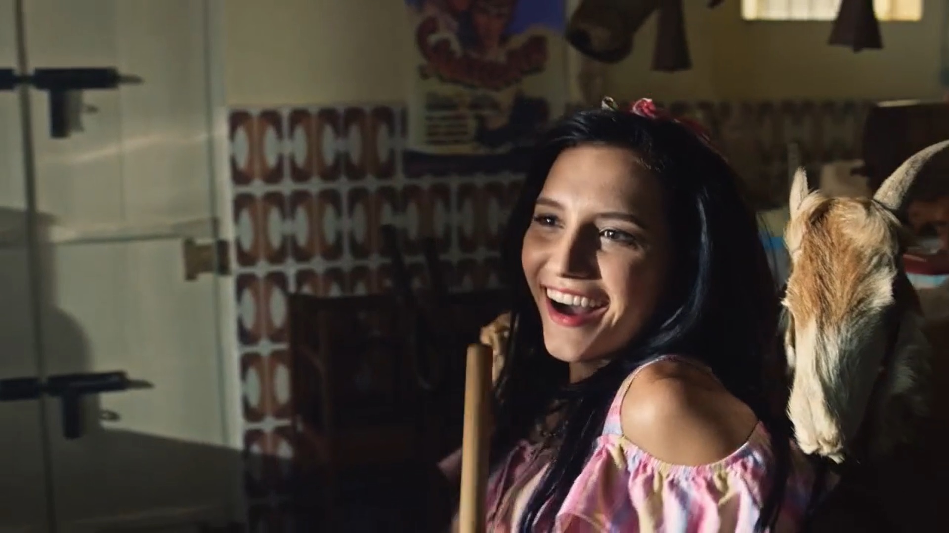 EXCLUSIVO | Camaleoa, Lorena Comparato explica por que fazer personagens diferentes virou um grande prazer 2 Lorena Comaprato em Cine Holliudy Reproducao Youtube 1
