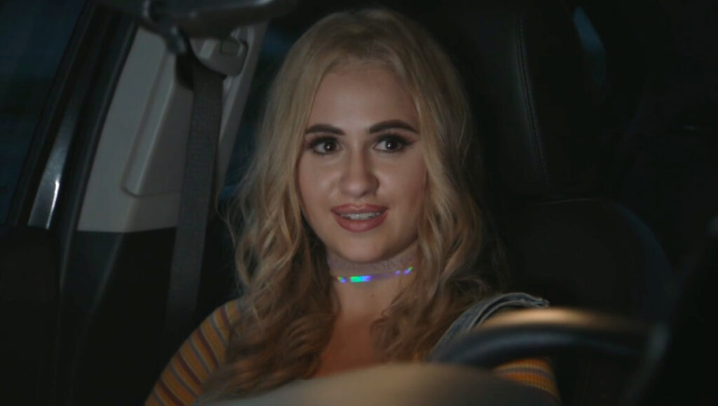 Guardiões da Galáxia: Estrela realizou sonho ao dar vida a Cosmo o Cão Espacial Maria Bakalova em cena de Borat Fita de Cinema Seguinte Divulgacao Prime Video