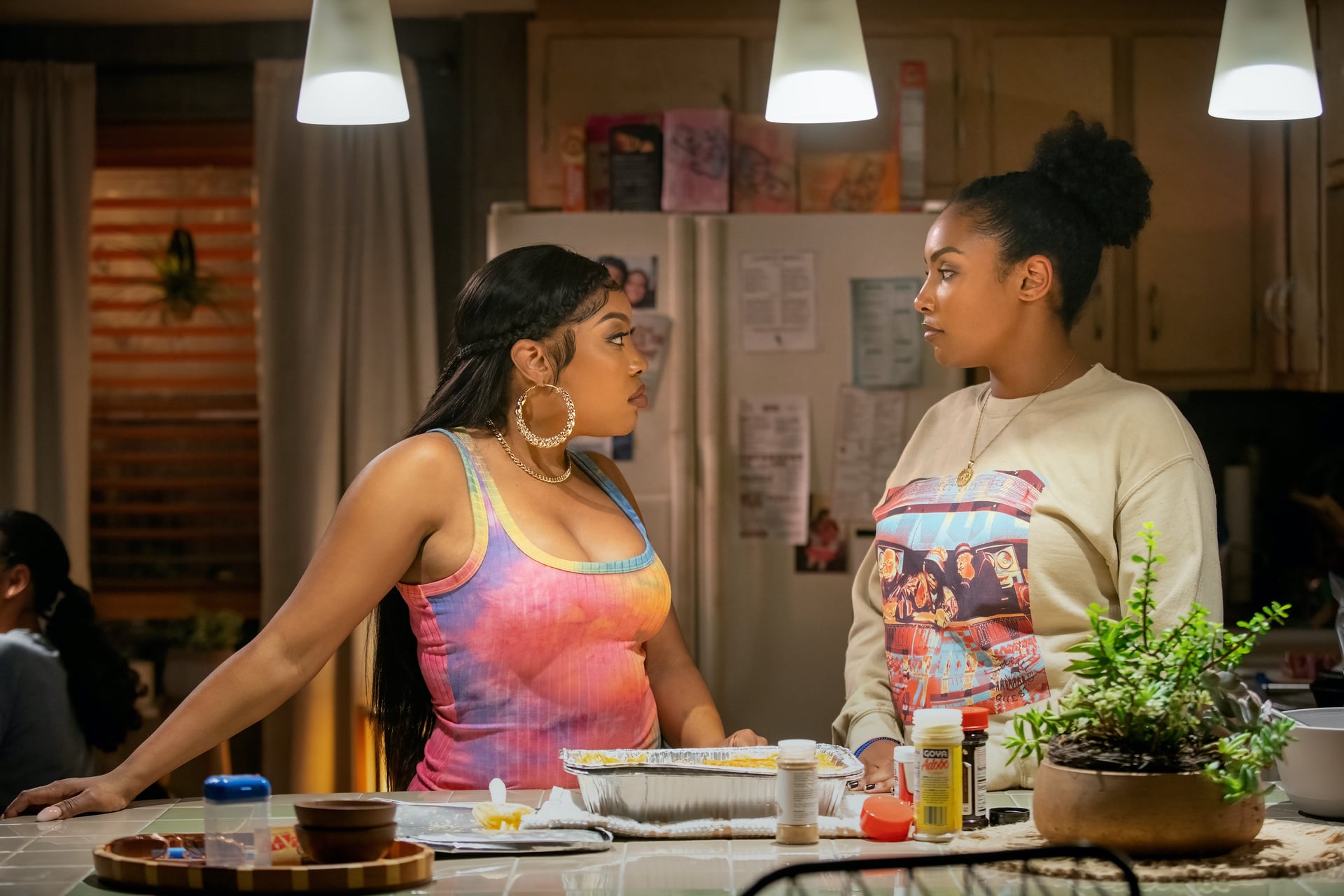Rap Sh!t: Comédia de Issa Rae ganha data para estreia e novo trailer 1 Aida Osman como Shawna e KaMillion como Mia em Rap Sh!t