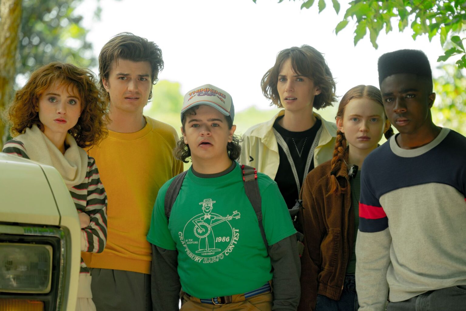 Stranger Things | Atriz revela que já se esqueceu de tudo o que gravou Natalia Dyer como Nancy, Charlie Heaton como Johnathan, Gaten Matarazzo como Dustin, Maya Hawke como Robin, Sadie Sink como Max, e Caleb McLaughlin como Lucas em Stranger Things