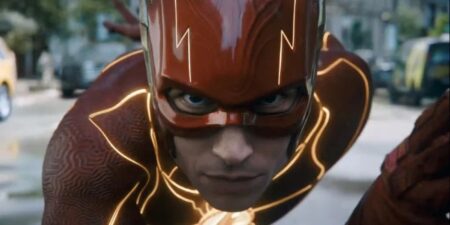 Ezra Miller como Flash em The Flash (Reprodução / DC)