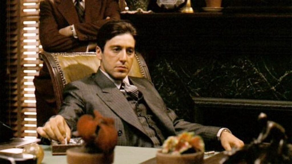 Al Pacino quase foi demitido de O Poderoso Chefão Al Pacino em O Poderosos Chefão (Reprodução)