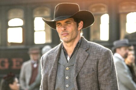 James Marsden é Teddy em Westworld (Reprodução)