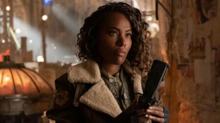 DeWanda Wise como Kayla em Jurassic World: Domínio (Reprodução)