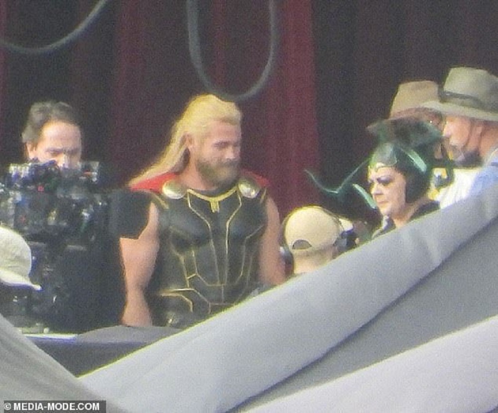 Melissa McCarthy foi vista em set de Thor: Amor e Trovão (Reprodução)