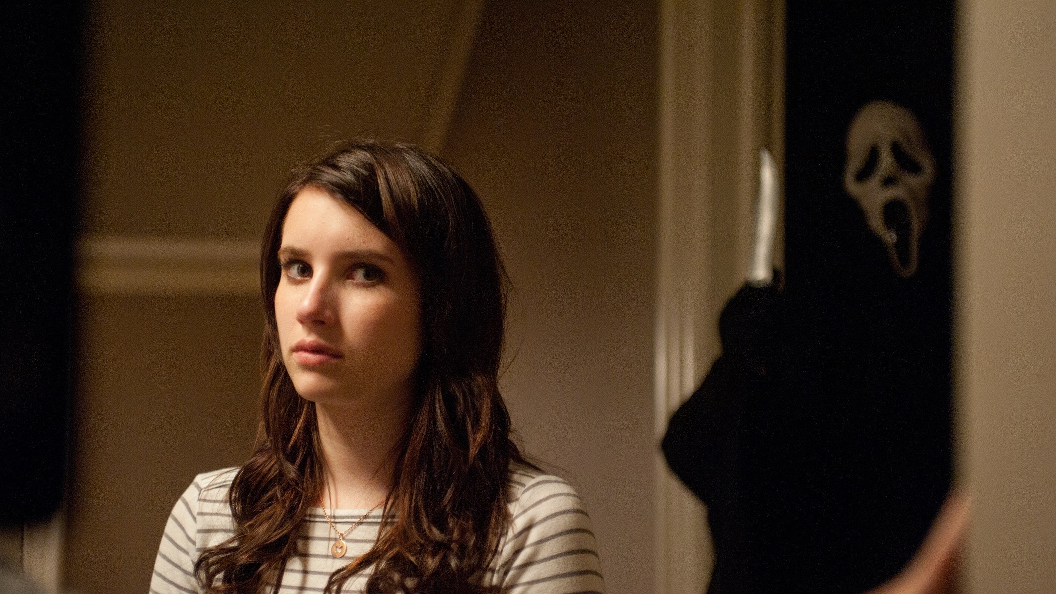 Assassina em Pânico 4, Emma Roberts pode voltar em novo filme 1 Emma Roberts como Jill Roberts em Pânico 4 (Reprodução)