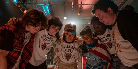 Criadores de Stranger Things dão a notícia que os fãs mais esperavam Cena de Stranger Things