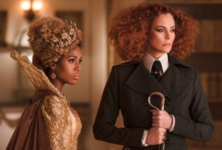 Charlize Theron e Kerry Washington em A Escola do Bem e do Mal (Reprodução / Netflix)