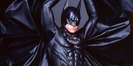 Val Kilmer pede para retornar como Batman Val Kilmer em Batman Eternamente (Reprodução)