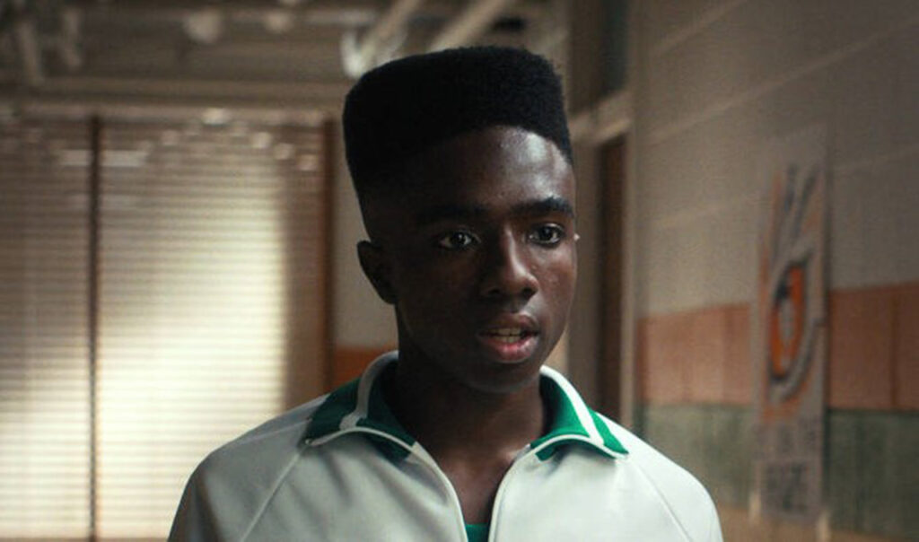 Astro de Stranger Things quer um final triste para a história Caleb McLaughlin como Lucas Sinclair em Stranger Things