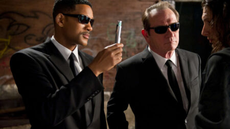 Will Smith e Tommy Lee Jones em MIB: Homens de Preto (Reprodução)