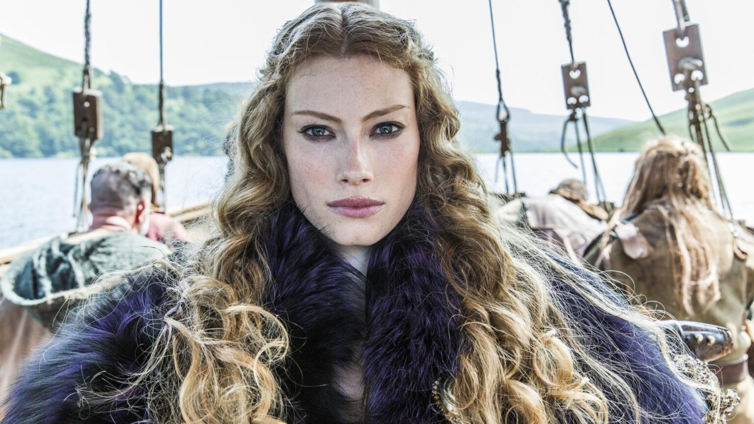 Aslaug Alyssa Sutherland em Vikings Reproducao