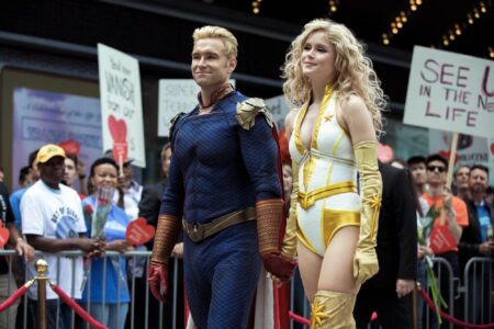 Capitao Patria Antony Starr e Luz Estrela Erin Moriarty em cena de The Boys Divulgacao Amazzon Studios