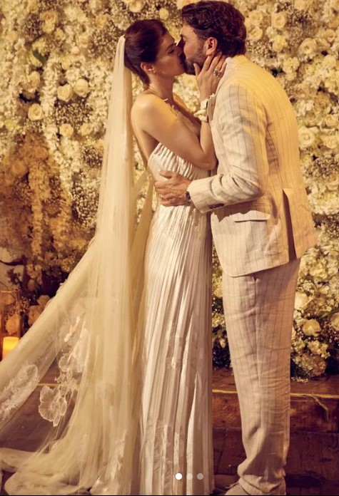 Wedding of Alexandra Daddario and Andrew Form (Image Disclosure Instagram)