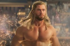 Chris Hemsworth em Thor: Amor e Trovão