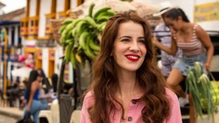 Café com Aroma de Mulher | Protagonista não se dava bem com galã e explica motivo Laura Londono como Gaviota em Cafe com Aroma de Mulher Reproducao