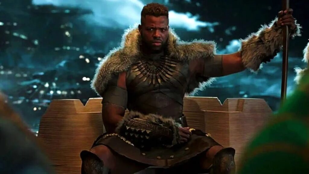 Ator de Pantera Negra quer interpretar o Batman no DCU de James Gunn Winston Duke como M'Baku em Pantera Negra (Reprodução / Marvel)