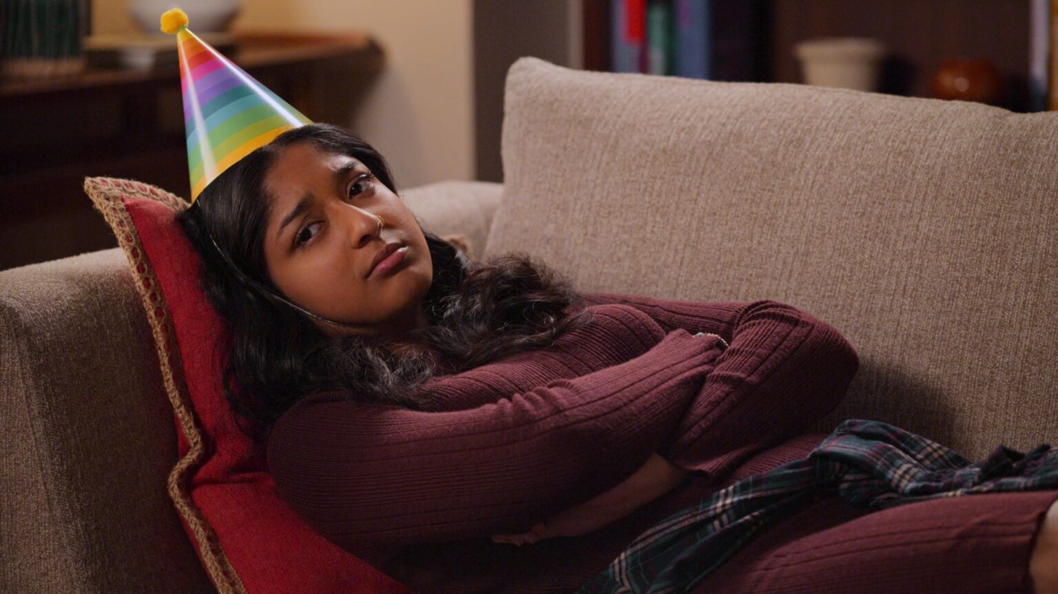 Maitreyi Ramakrishnan como Devi em Eu Nunca...