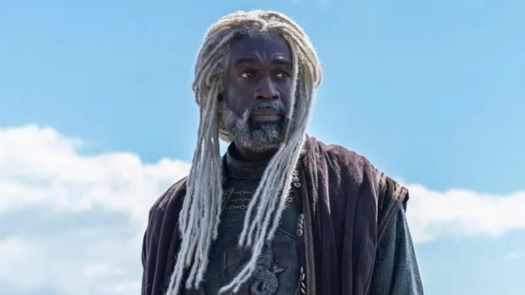 Steve Toussaint como Lord Corlys Velaryon em A Casa do Dragão (Reprodução / HBO)