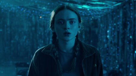 Stranger Things: Sadie Sink teve uma reação surpreendente ao ver Vecna pela primeira vez Sadie Sink como Max Mayfield em STRANGER THINGS