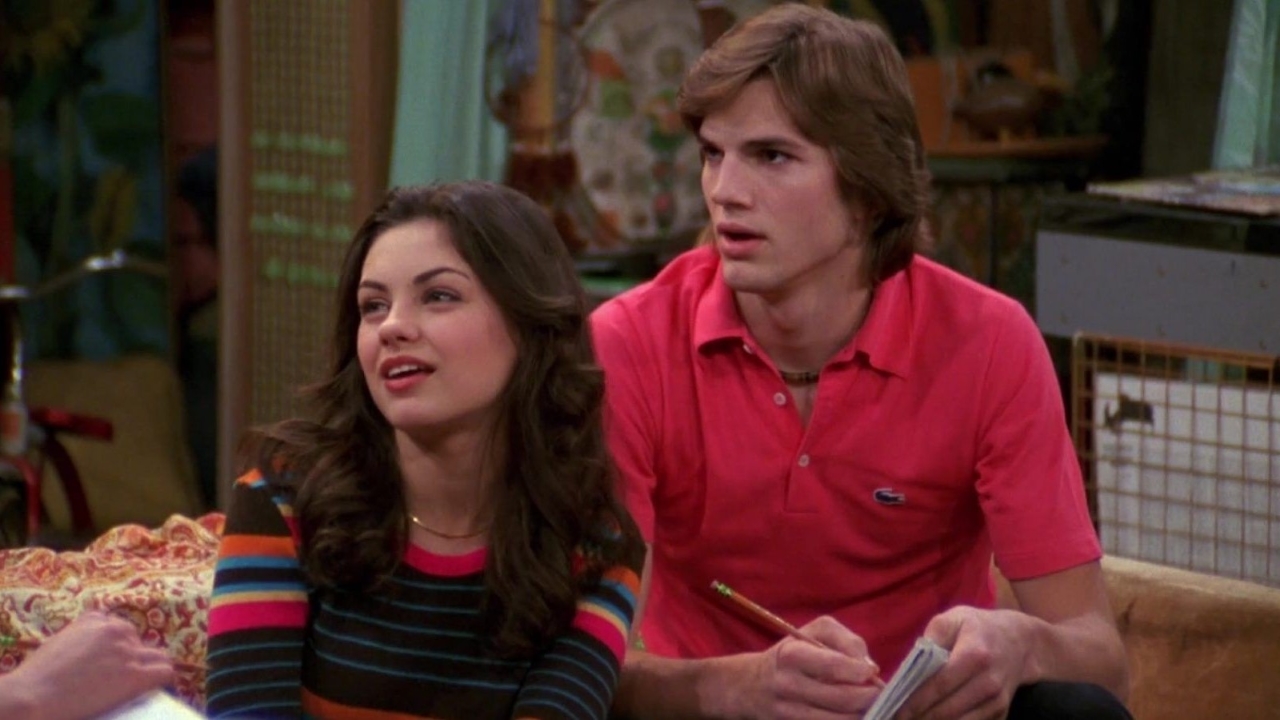 Mila Kunis e Ashton Kutcher em That '70s Show (Reprodução)