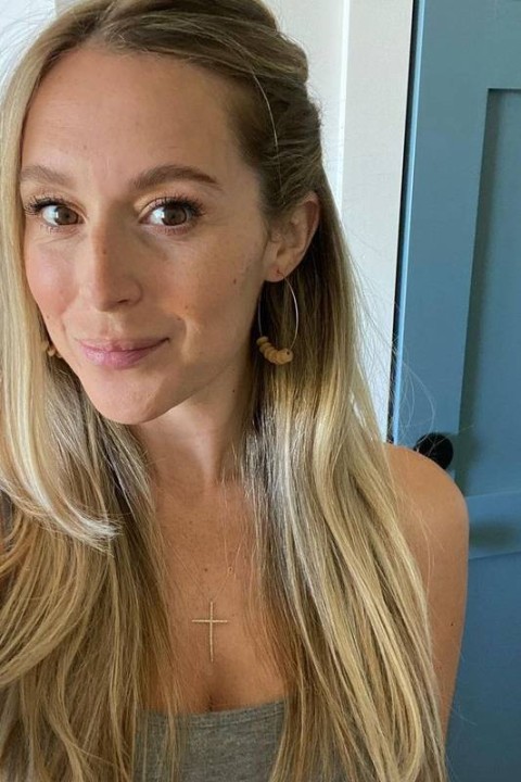 Ex-atriz mirim de Hollywood larga carreira: “atendi o chamado de Deus” Alexa PenaVega Imagem Reprodução Instagram)