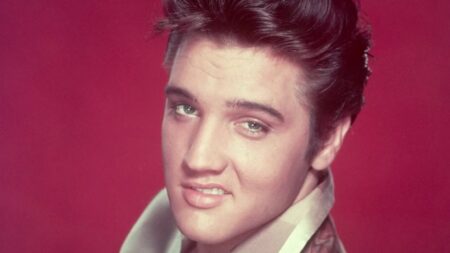 Elvis Presley é acusado de ser racista, e ex-esposa defende: “Tinha amigos negros” Elvis Presley