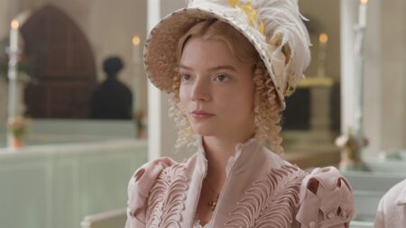 Anya Taylor Joy como Emma em Emma