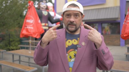 Fãs tóxicos fizeram Kevin Smith desistir de ser diretor de filmes da Marvel Kevin Smith (Reprodução / YouTube)