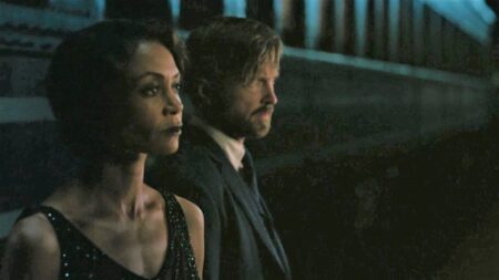 Maeve (Thandiwe Newton) e Caleb (Aaron Paul) em Westworld (Reprodução)